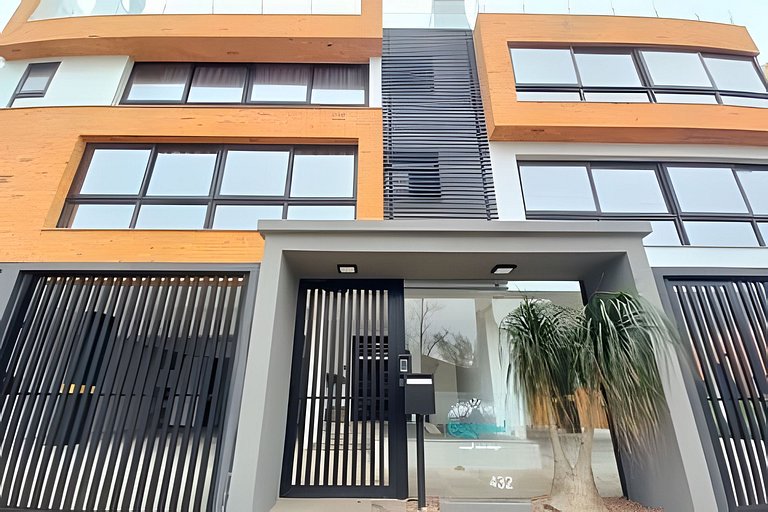 Apto 03 quartos | Ar | Aceita pet | 170mts do mar