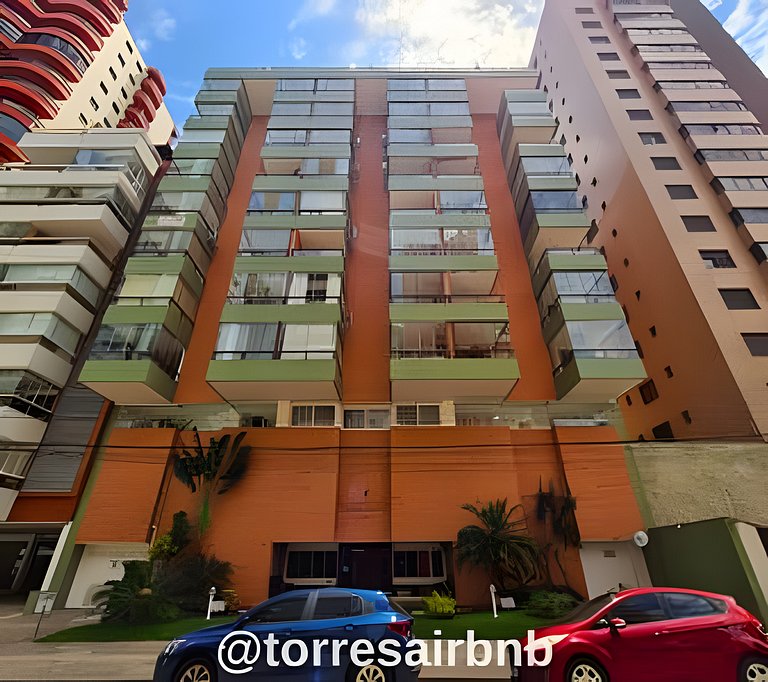 Cobertura duplex a de 300m do mar | Quatro Praças