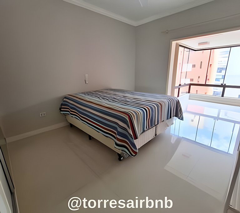 Cobertura duplex a de 300m do mar | Quatro Praças
