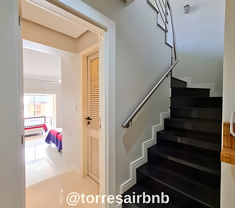 Cobertura duplex a de 300m do mar | Quatro Praças