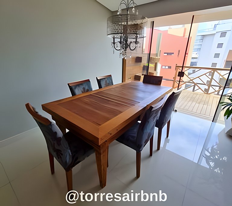Cobertura duplex a de 300m do mar | Quatro Praças