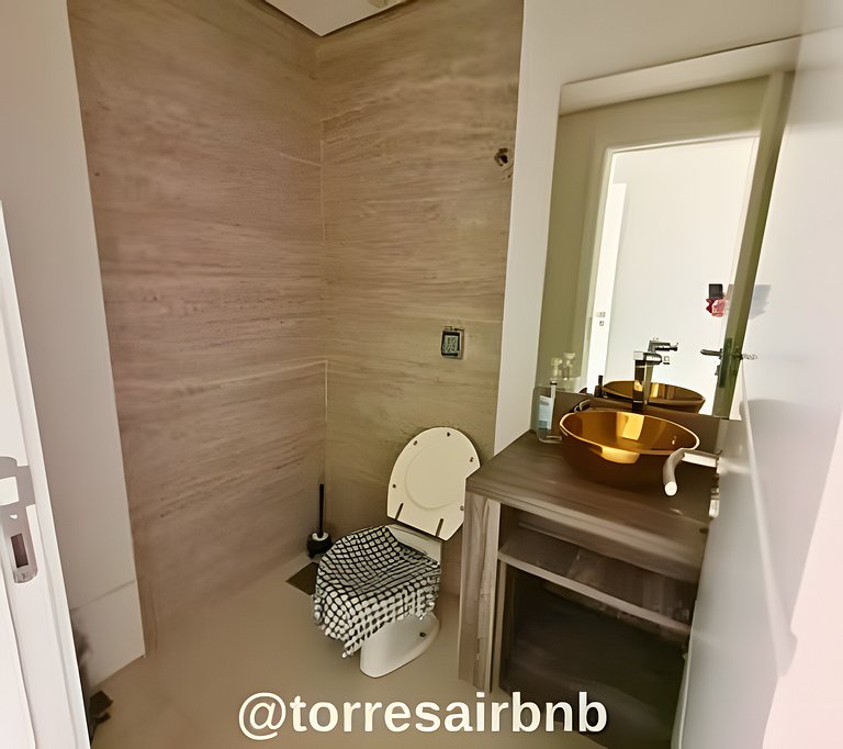 Cobertura duplex a memos de 300mts do mar | Quatro Praças