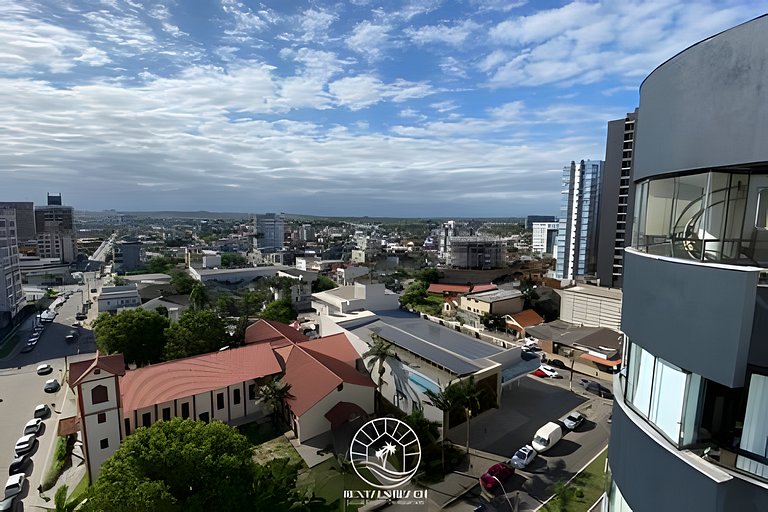 Apto a 400mts do mar | Com vista | Ar | Aceita Pet