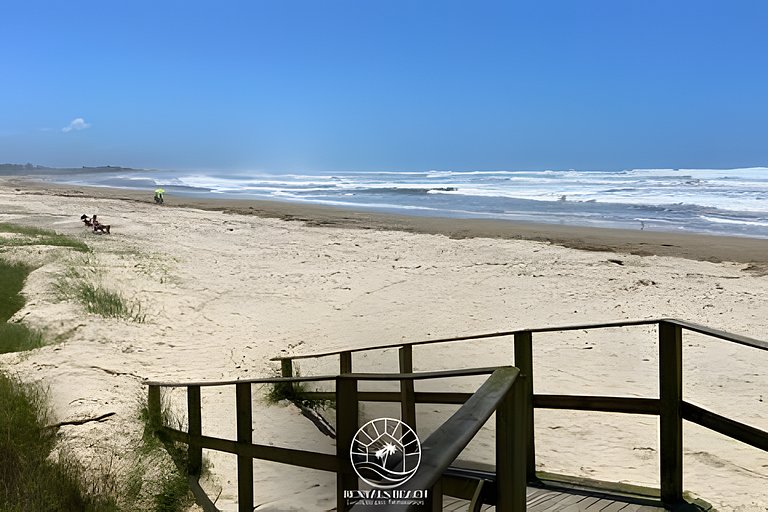 Casa frente para o mar | Pé na Areia | Aceita Pet