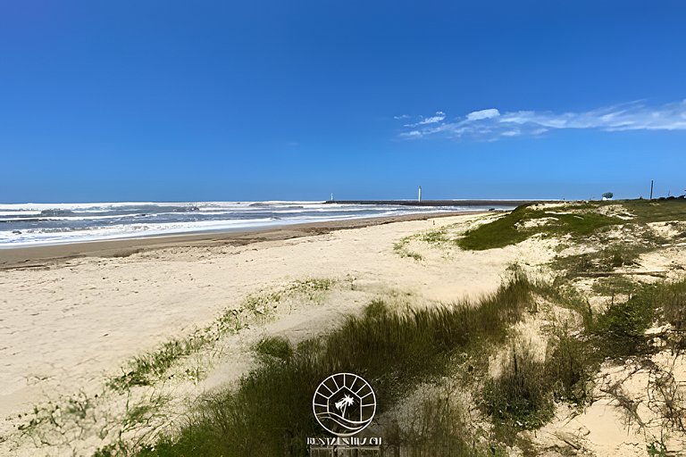 Casa frente para o mar | Pé na Areia | Aceita Pet