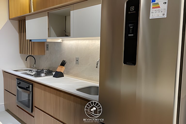 Studio a 150m da praia | ar-condicionado e piscina