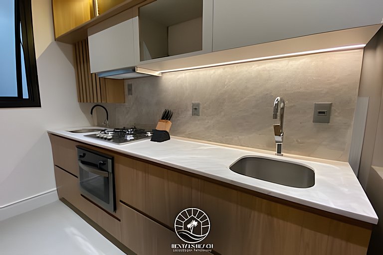 Studio a 150m da praia | ar-condicionado e piscina