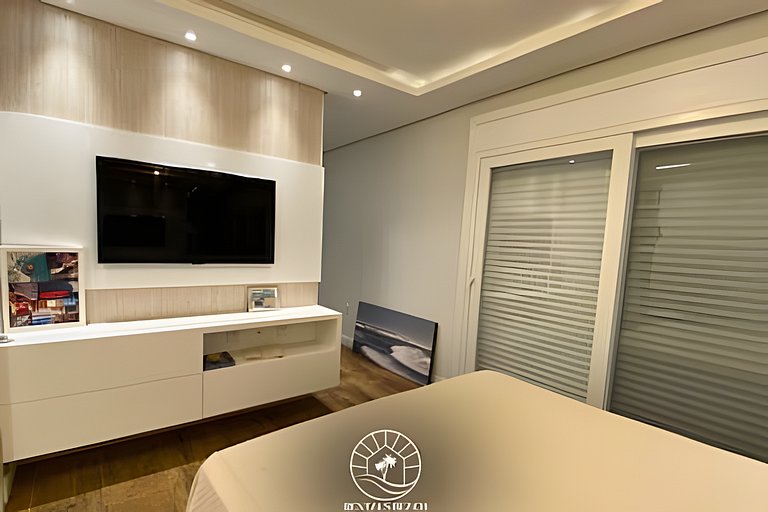 Casa c/ piscina a menos de 50m do mar | Aceita Pet