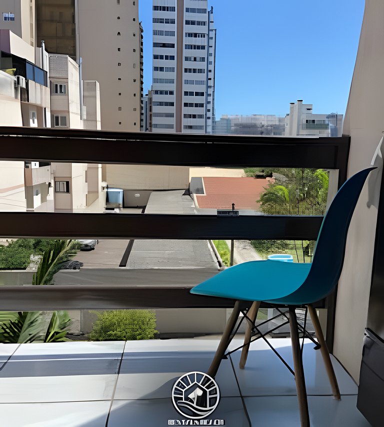 Apto a 400mts do mar com varanda | Aceita Pet