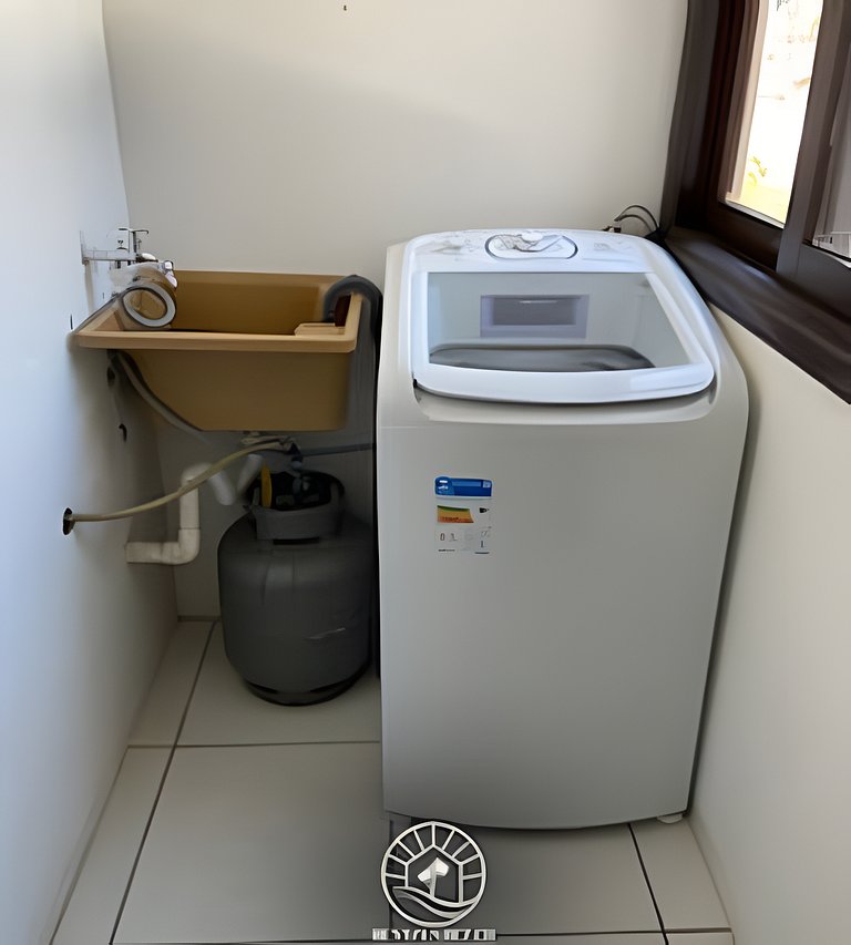 Apto a 400mts do mar com varanda | Aceita Pet
