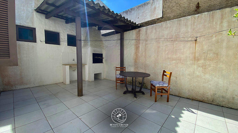 Apartamento completo a 200m do mar em Torres