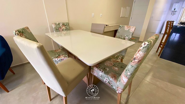 Apto 2 quartos em Torres a 200m do mar