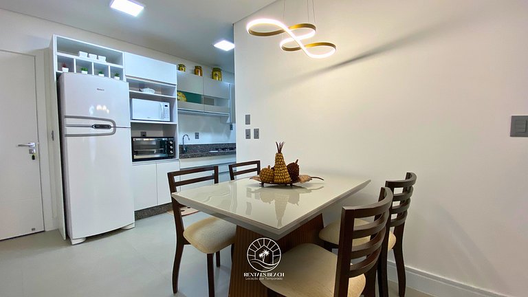 Studio 150m do mar | Ar | Piscina | Aceita Pet