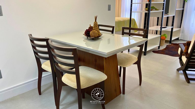 Studio 150m do mar | Ar | Piscina | Aceita Pet