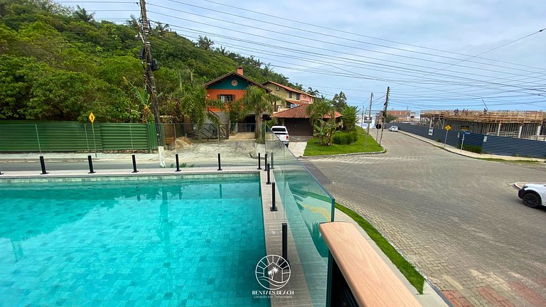 Studio 150m do mar | Ar | Piscina | Aceita Pet