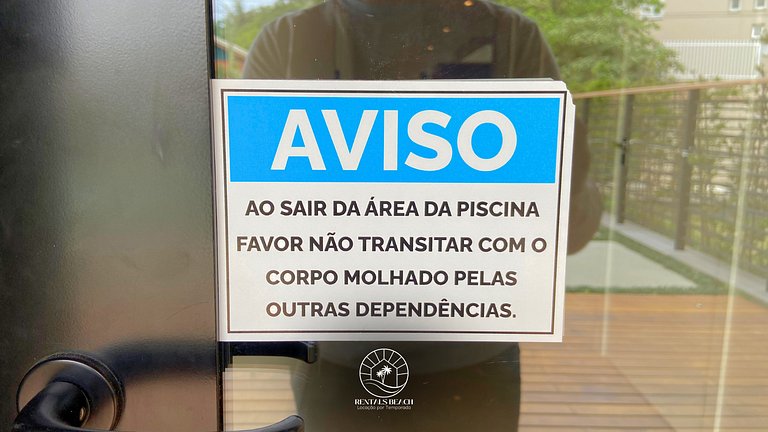 Studio 150m do mar | Ar | Piscina | Aceita Pet