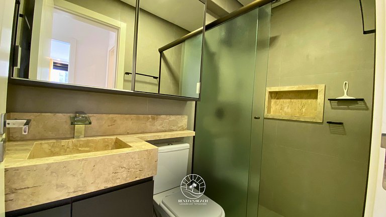 Apto central | Ar condicionado | 200mts do mar