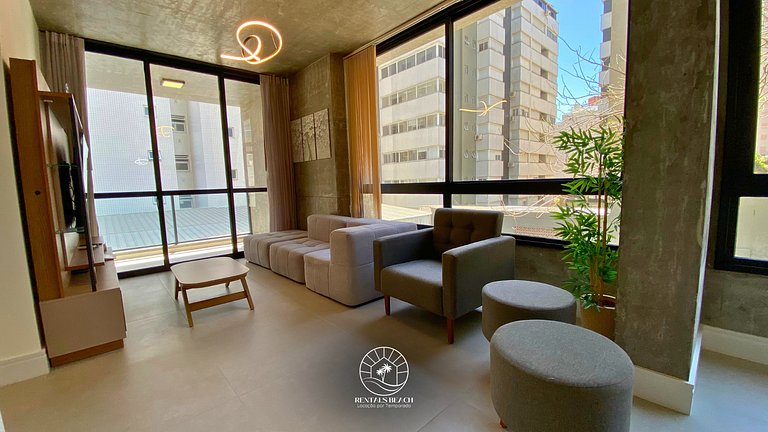 Apto central | Ar condicionado | 200mts do mar