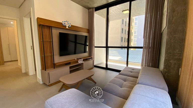 Apto central | Ar condicionado | 200mts do mar