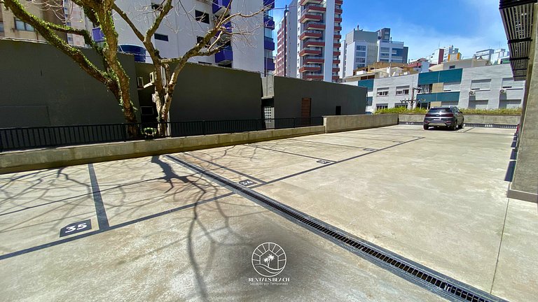 Apto central | Ar condicionado | 200mts do mar