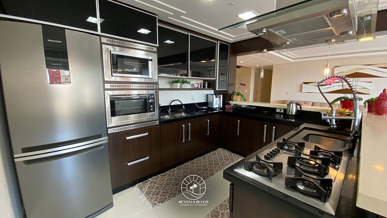 Cobertura exclusiva de frente para o mar