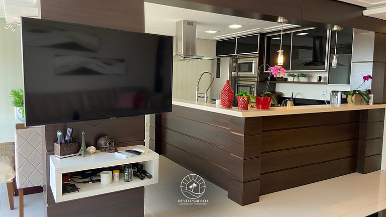 Cobertura exclusiva de frente para o mar