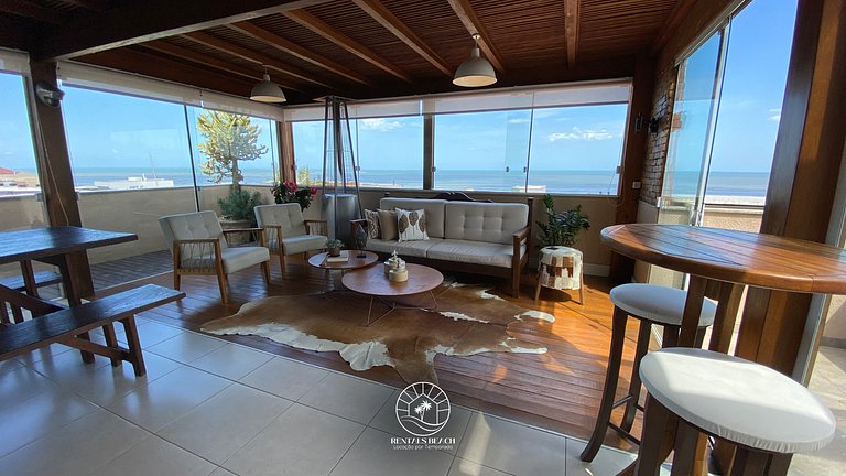 Cobertura exclusiva de frente para o mar