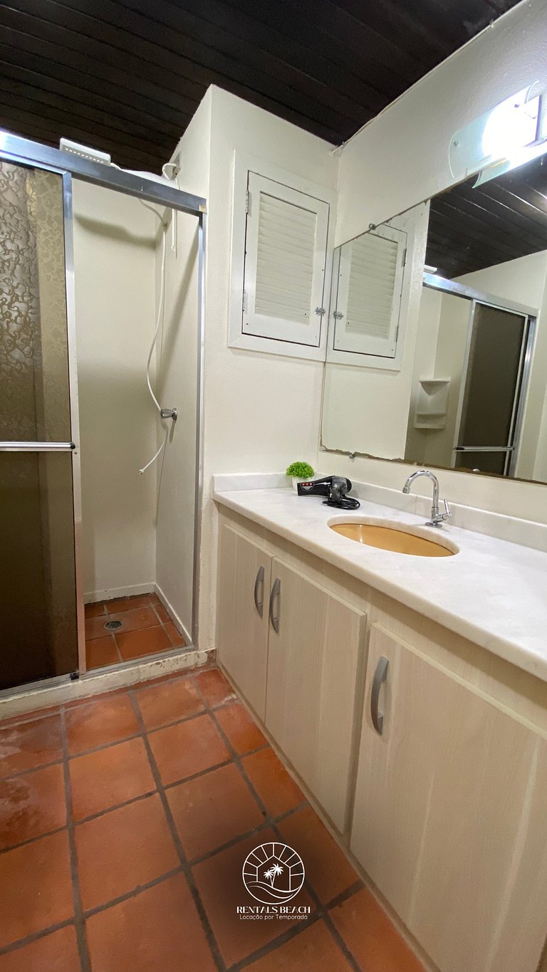 Apto confortável apenas 300m do mar | 6x sem Juros