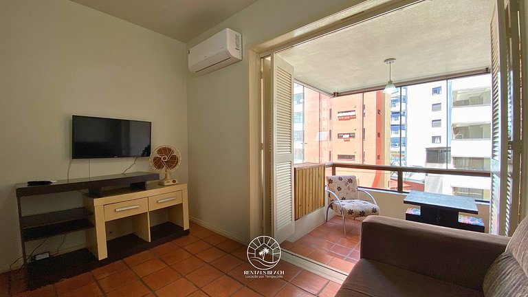 Apto confortável apenas 300m do mar | 6x sem Juros