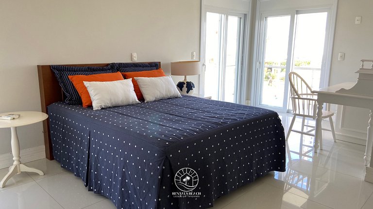 Casa Condomínio 5 suítes com piscina a 350m do mar
