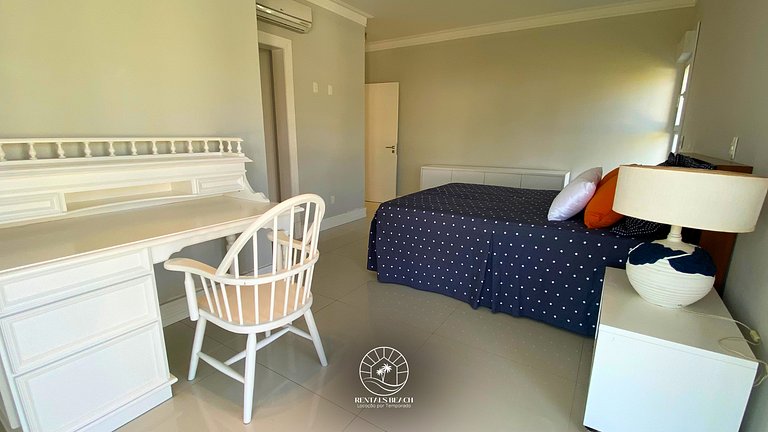 Casa Condomínio 5 suítes com piscina a 350m do mar