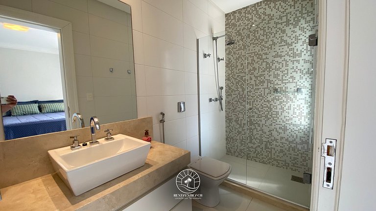 Casa Condomínio 5 suítes com piscina a 350m do mar