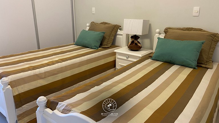 Casa Condomínio 5 suítes com piscina a 350m do mar