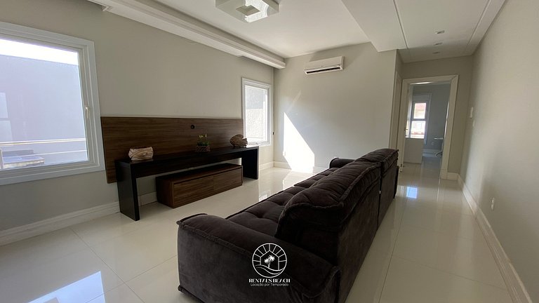 Casa Condomínio 5 suítes com piscina a 350m do mar