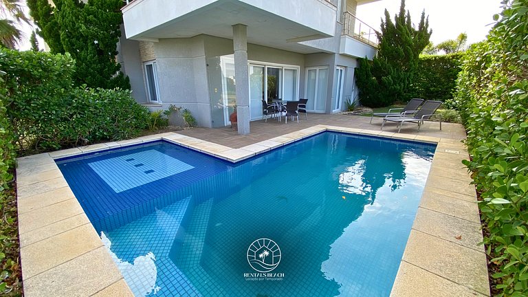 Casa Condomínio 5 suítes com piscina a 350m do mar