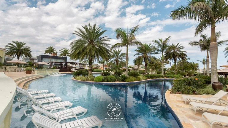 Casa Condomínio 5 suítes com piscina a 350m do mar