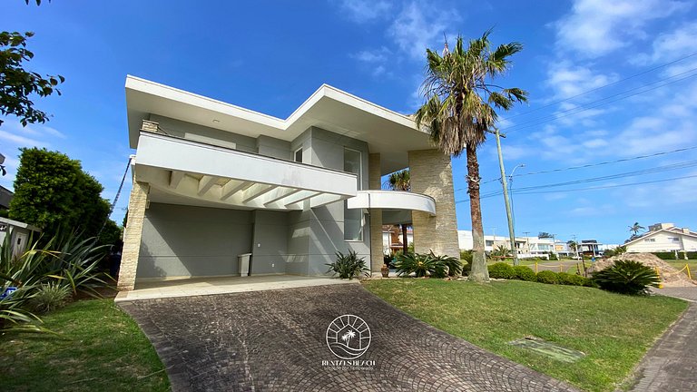 Casa Condomínio 5 suítes com piscina a 350m do mar