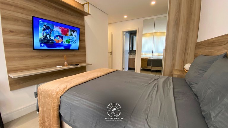 Apto central | Ar condicionado | 200mts do mar