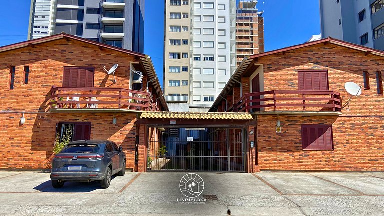 Sobrado Aconchegante Perto do Mar | Acomoda 5 Pessoas