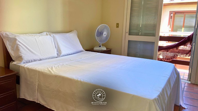 Sobrado aconchegante próximo do mar