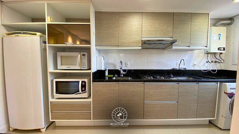 Apto sofisticado a 300m do mar – Quatro Praças