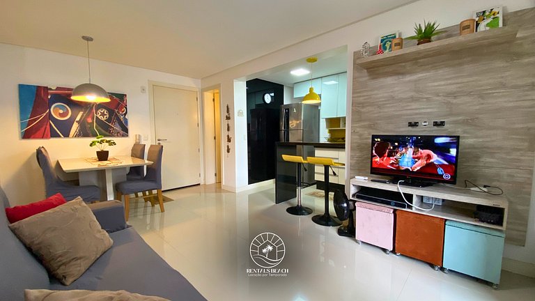 Apto a 300m do mar próximo e do lado Quatro Praças