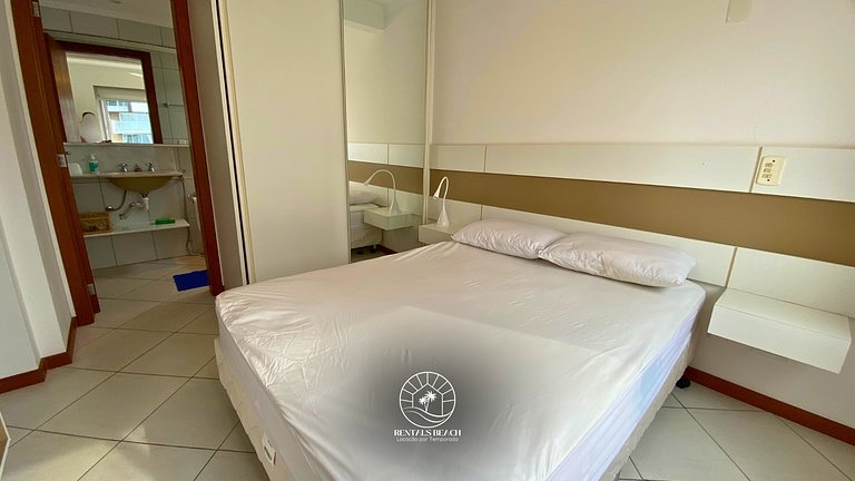 Cobertura com e 3 suítes a 350mts do mar