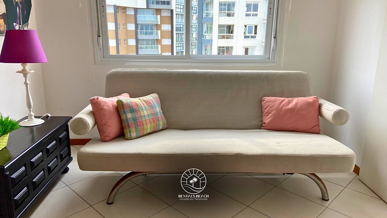 Cobertura com e 3 suítes a 350mts do mar