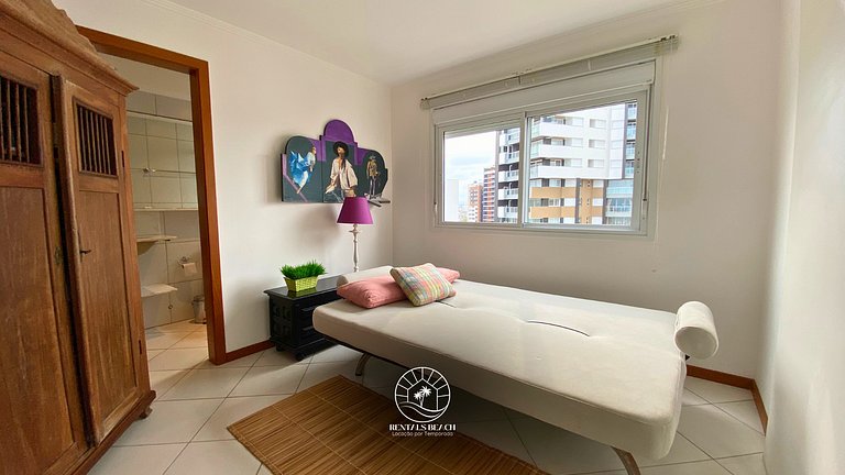 Cobertura com e 3 suítes a 350mts do mar