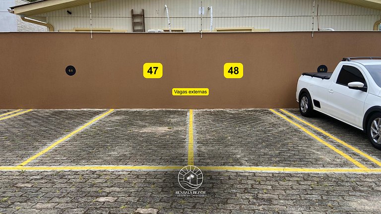 Cobertura com e 3 suítes a 350mts do mar