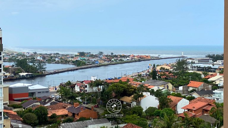 Cobertura com e 3 suítes a 350mts do mar