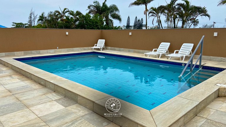 Cobertura com e 3 suítes a 350mts do mar