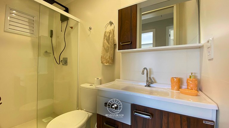 Vista incrível e três quartos no centro de Torres