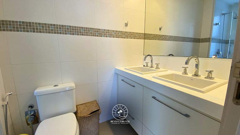 Apto 3 suíte com piscina a 190mts do mar